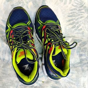 361° Degree Women's Voltar-W Running Shoe, Midnight/Limeade Size 8.5 US QU!KFOAM